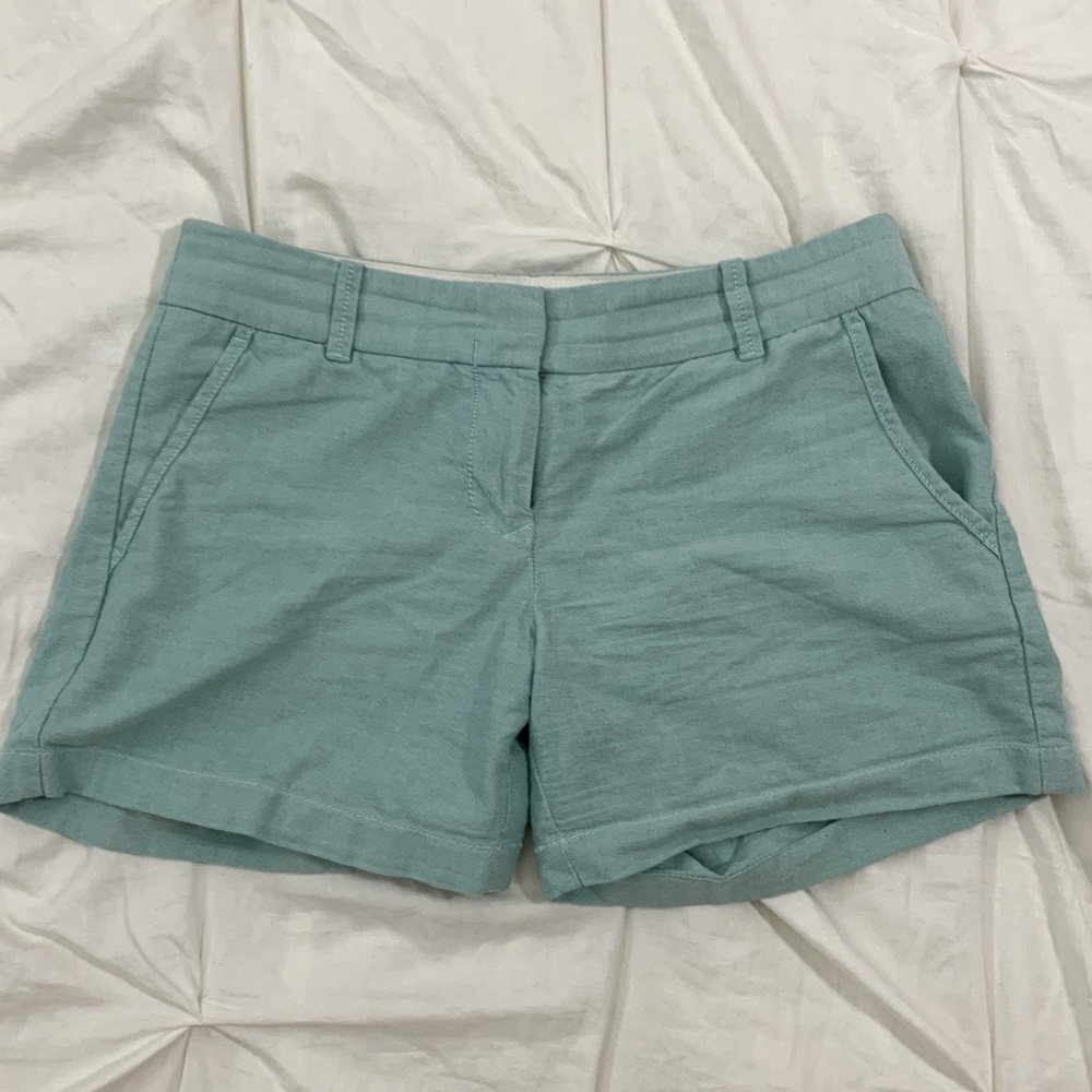 J. CREW BROKEN-IN CHINO SHORT SIZE 2